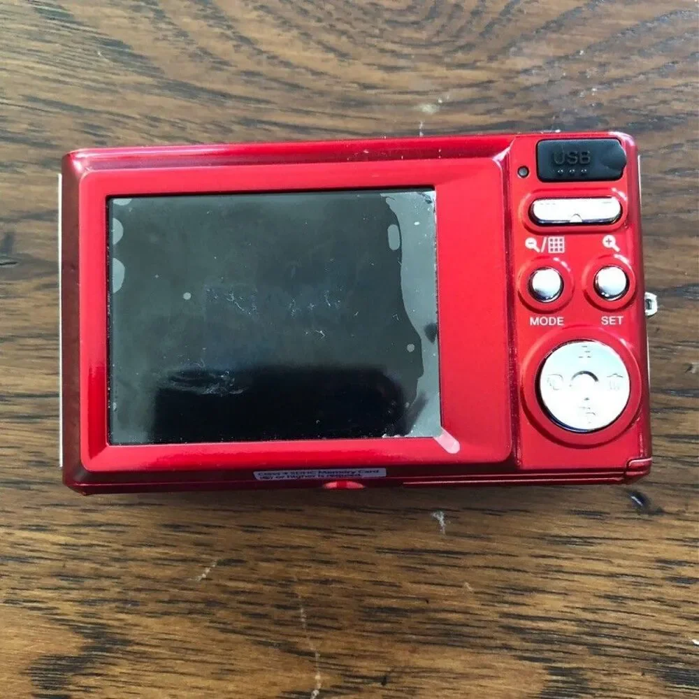 Polaroid iE826 18.0MP 8x red Digital Camera Not Tested No Charger or SD